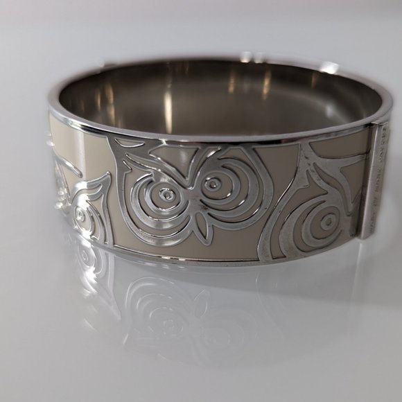 Marc by Marc Jacobs Cream Silver Owl Bangle - Picture 3 of 4